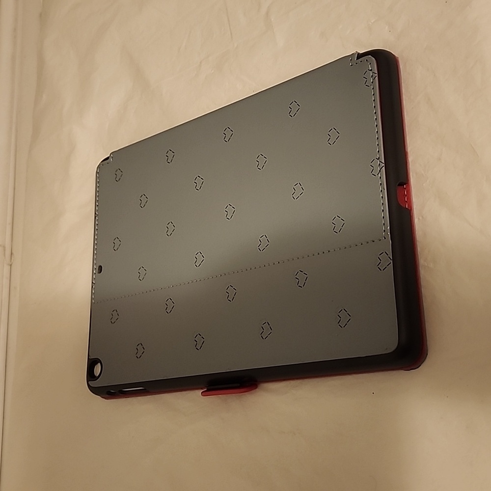 IPAD CASE - Picture 2 of 3